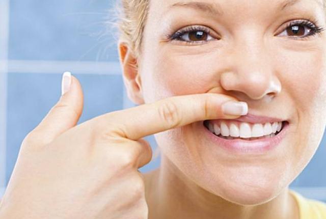 Масаж на венците подобрява кръвообращението
