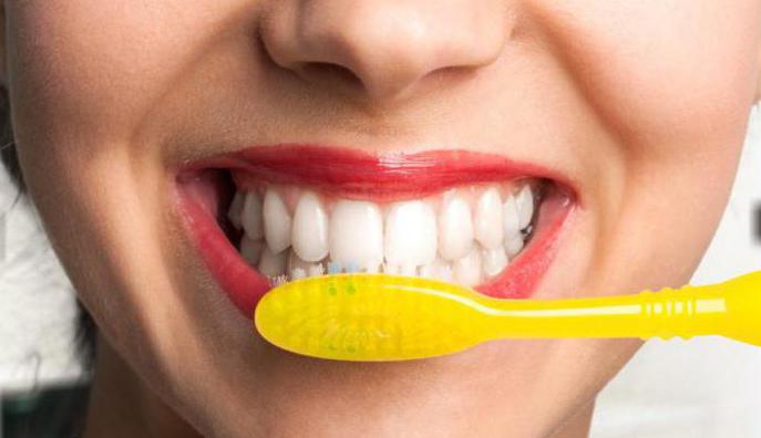 zubní pasta zpevňující zubní sklovinu