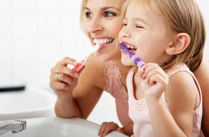 как да укрепите зъбния емайл при децата