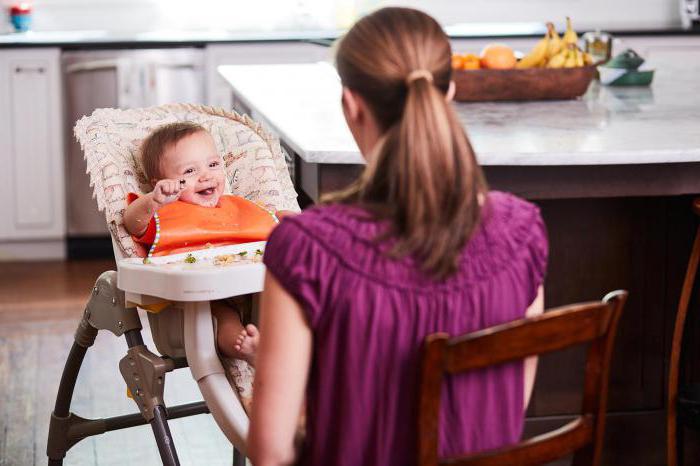 Как да научим детето да яде с лъжица самостоятелно