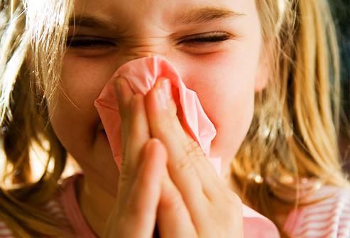 kako zdraviti izcedek iz nosu