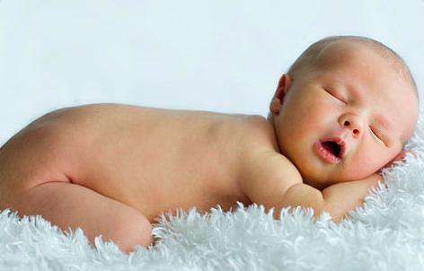 јак пеленски осип код новорођенчета