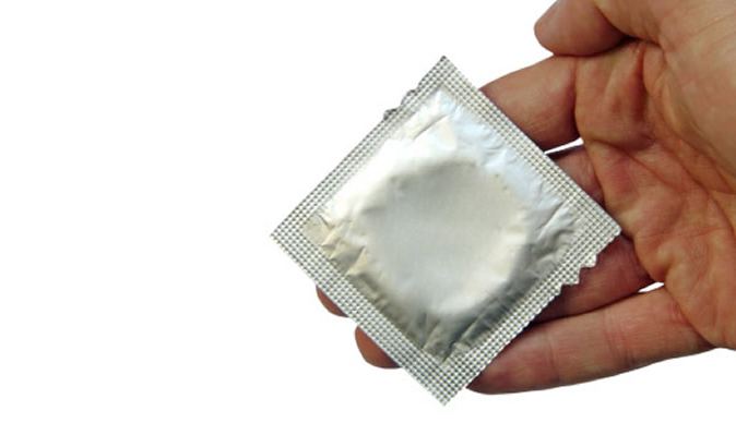 jak używać męskich prezerwatyw