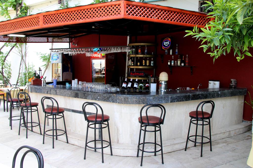 Bar in Idyros Hotel 3 *
