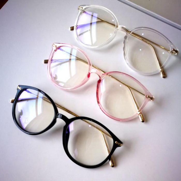 Ukrasne naočale s transparentnim naočalama