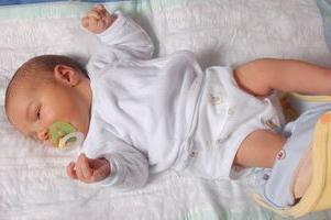 dimeljske kile pri novorojenčkih