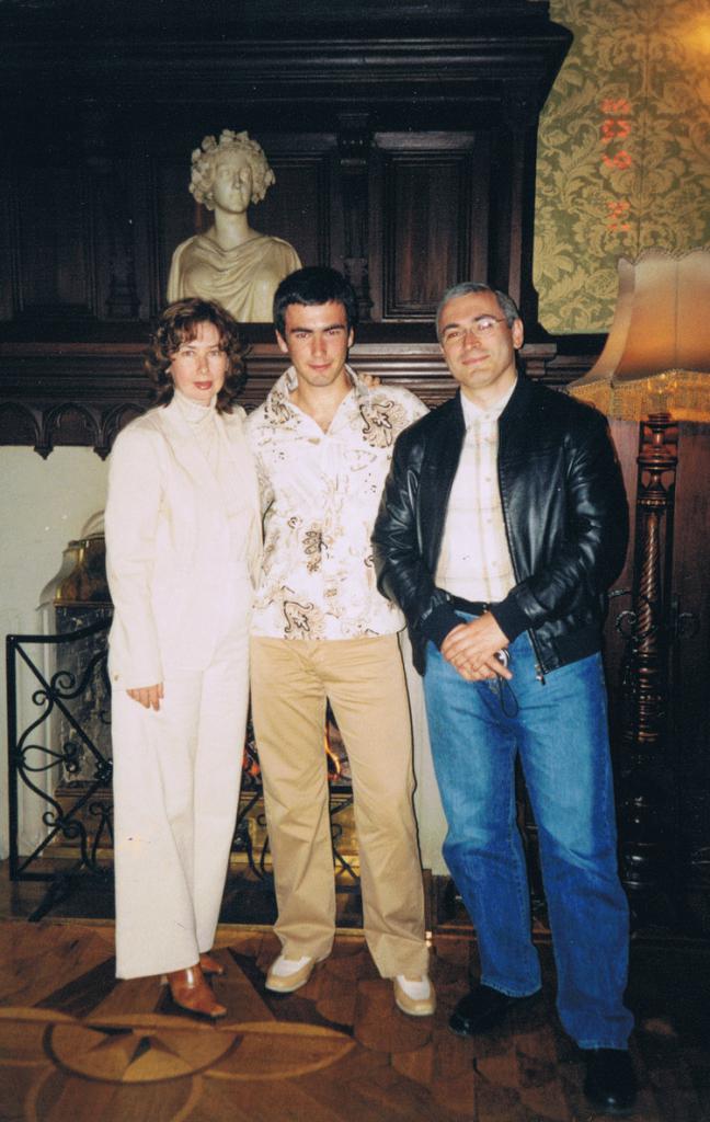 Michael con la sua prima moglie Elena e il figlio Pavel