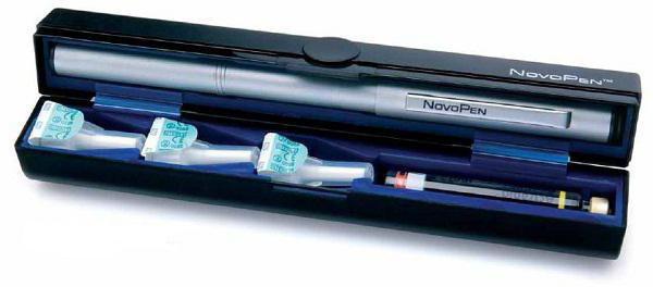 penna a siringa per l'insegnamento dell'insulina