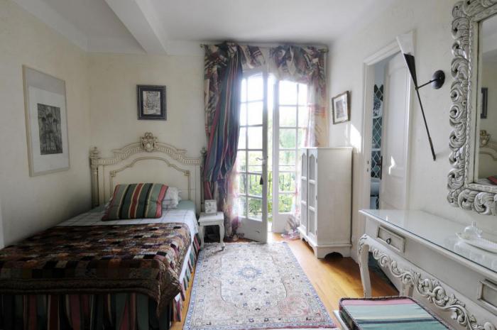 Francouzský styl v interiéru obývacího pokoje