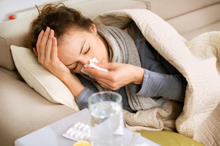 symptomy žaludeční chřipky