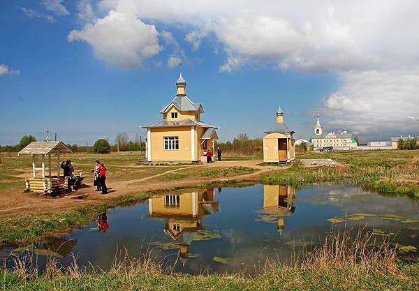 Introdotto la fonte santa del convento di Oyatsky