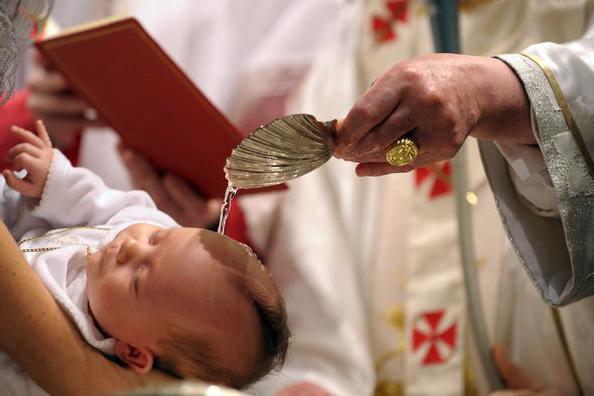 il rito del battesimo delle regole del bambino
