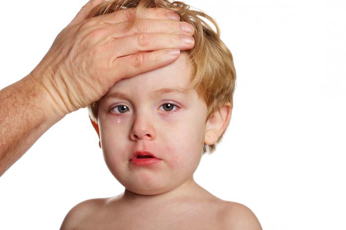 kapljice albumina v otrokovem nosu