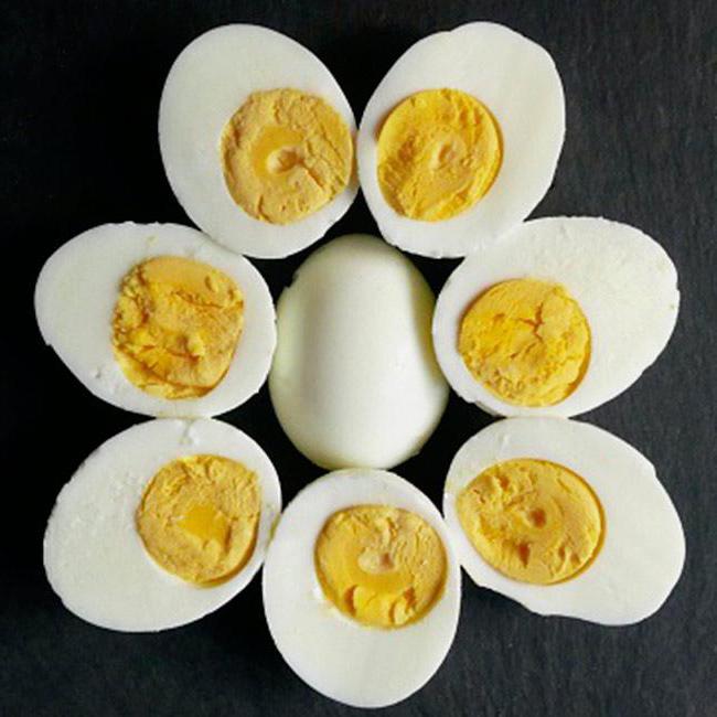 кърмени яйца