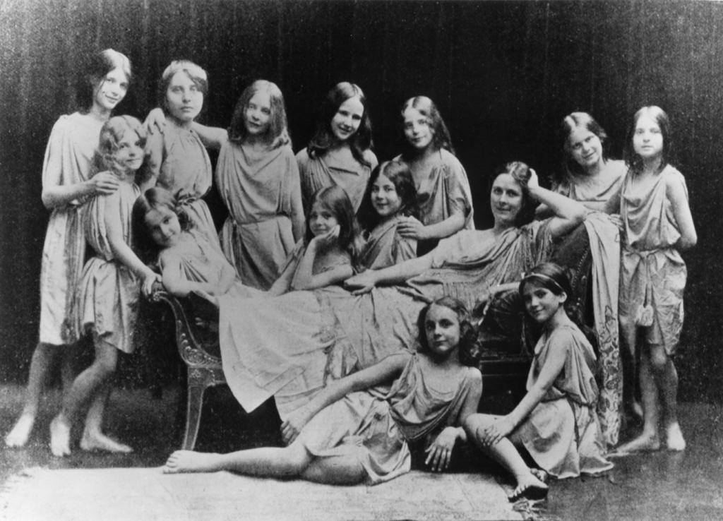 Isadora sa svojim učenicima