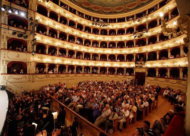 Gioacchino Rossini Opera čtyřicet zlodějů