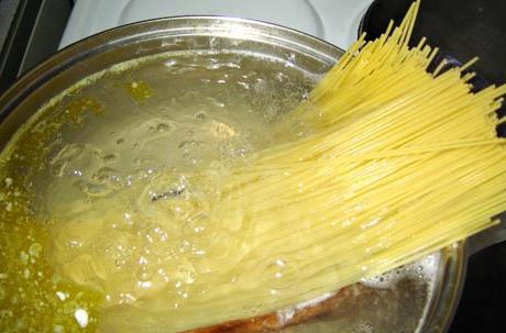 kuhanje špagetov