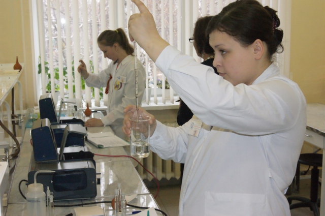 Zawodowe zawody w Kazan Petrochemical College