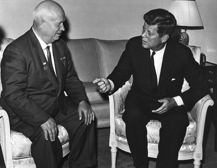 Hruščovova zunanja politika na kratko