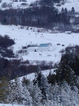Открит басейн на ски курорт Hvalynskiy