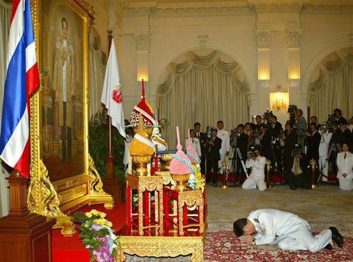 Bhumibol Aduliadet Велик крал на Тайланд
