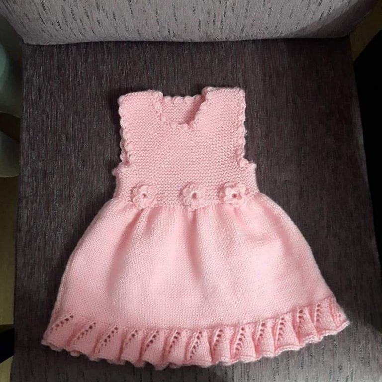 Трикотажно плетене на бебешка рокля