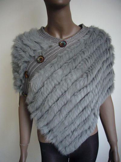 maglia con nastri di pelliccia
