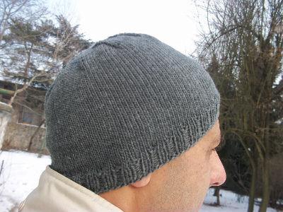 Pletenje muških šešira s iglama za pletenje