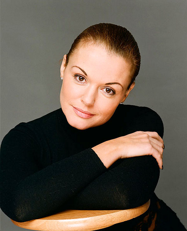 Ксения Хайрова