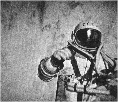 Passeggiata spaziale Leonov