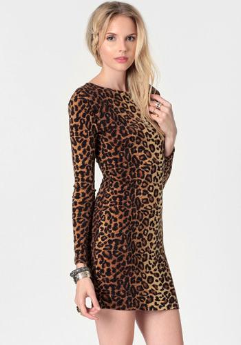 снимка на леопардовата рокля