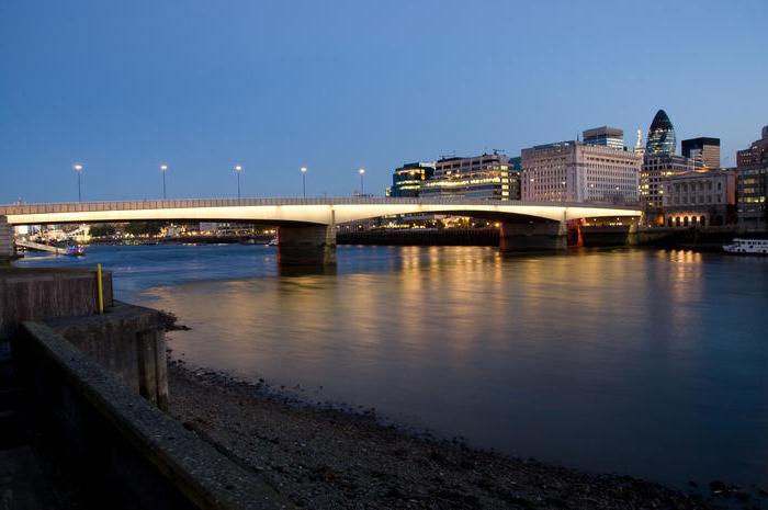 Londýnský mostový most