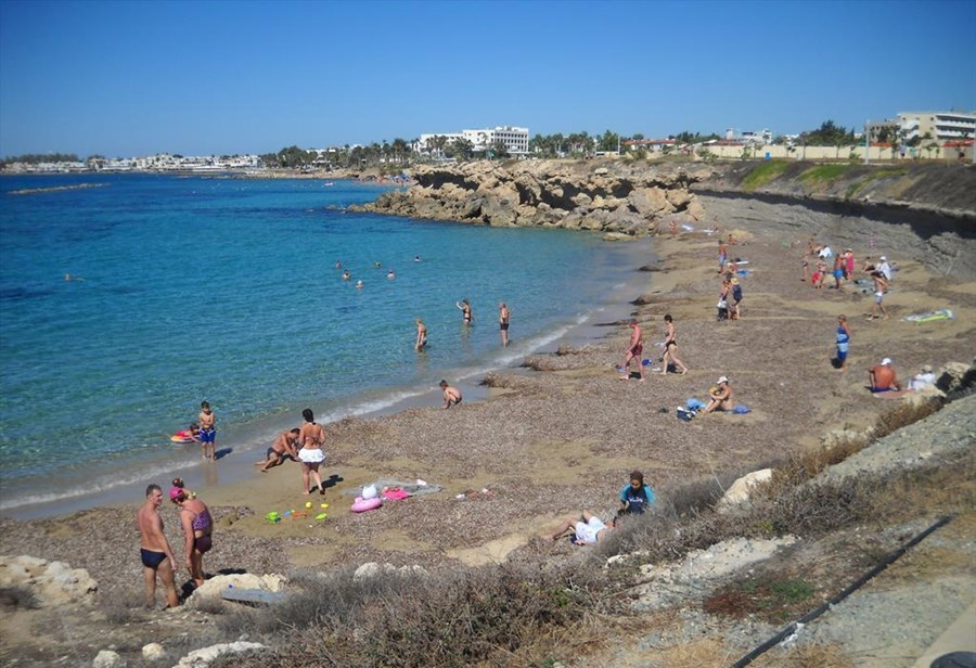 Плажът на Пафос, Кипър