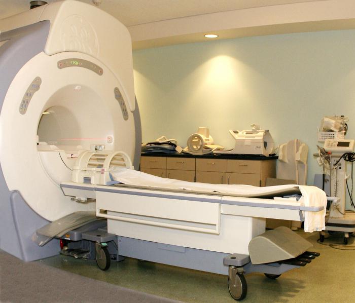 MRI lumbosakralne hrbtenice