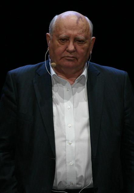Gorbačov aktivnosti