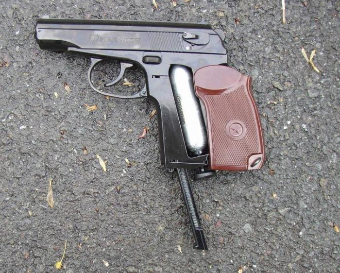 Пневматичен пистолет Макаров 654к