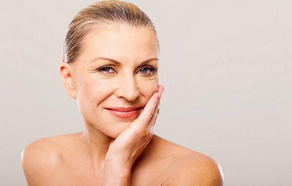 Makeup pro ženu 50 let starý krok za krokem