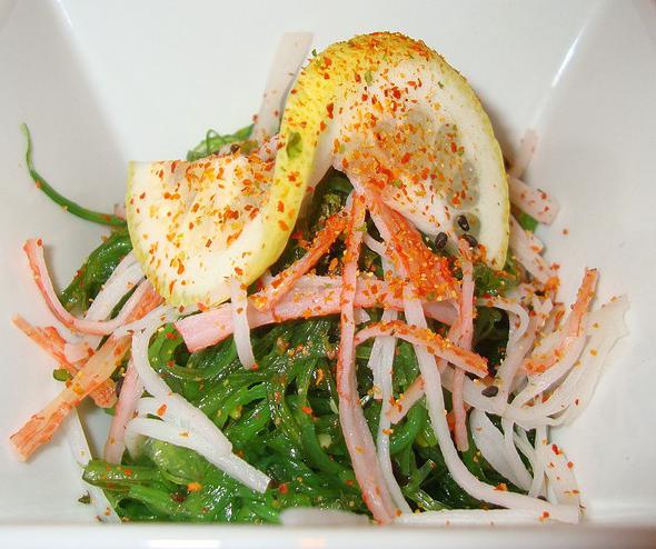 mořské kale a krabové tyčinky salátové recepty
