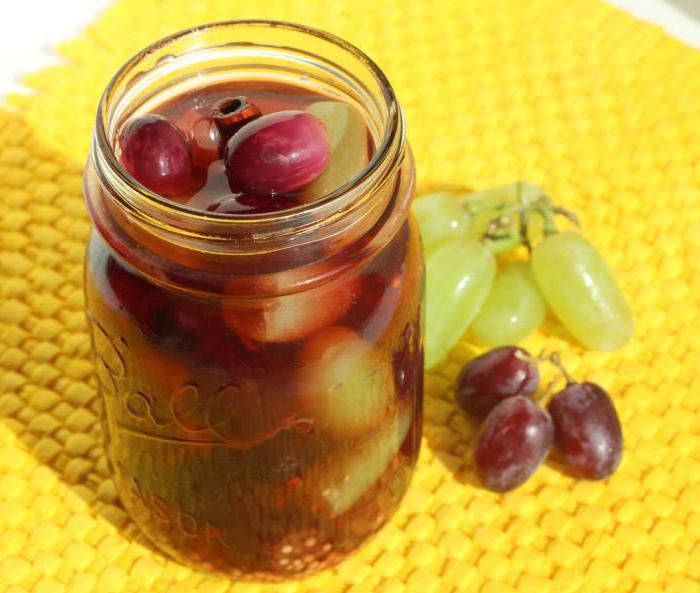 recept za vložene grozdje