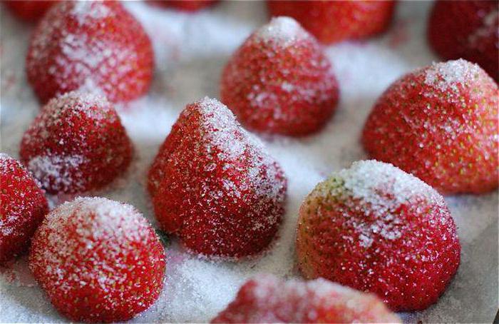 ягоди, пюре със захарна рецепта