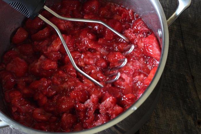 как да се готви пюре от ягоди със захар