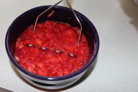 пресни ягоди със захар за зимната рецепта