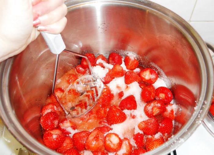 ягодово пюре със захарна рецепта