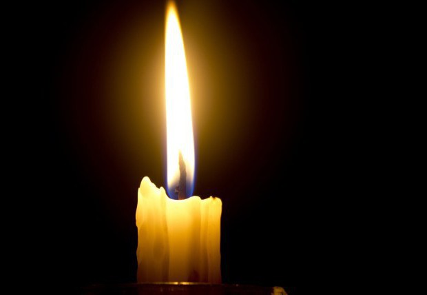 pamětní svíčka doma
