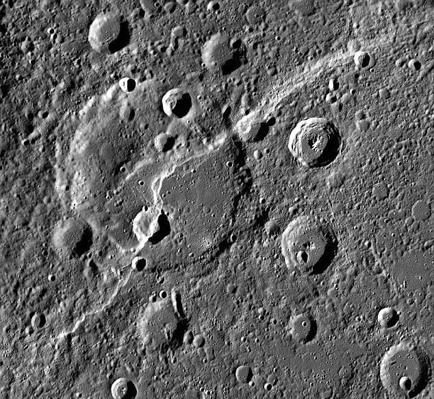 il mercurio è il pianeta più vicino al sole