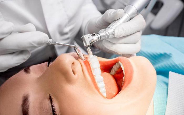 standardní metoda kartáčování zubů