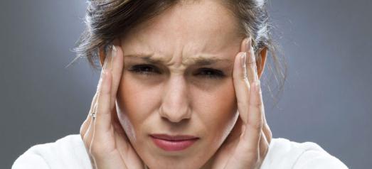 příznaky a léčba cervikální migrény
