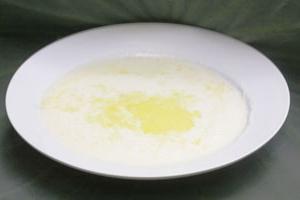 porridge del miglio del latte