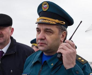 Vladimir Puchkov Ministro delle situazioni di emergenza