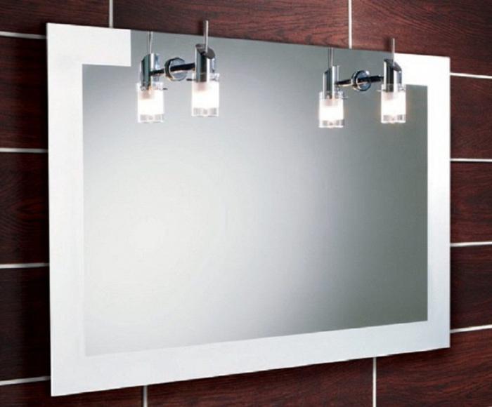 osvetlitev ogledala v kopalnici